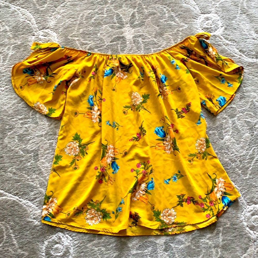 Forever 21 Floral Off the Shoulder Top